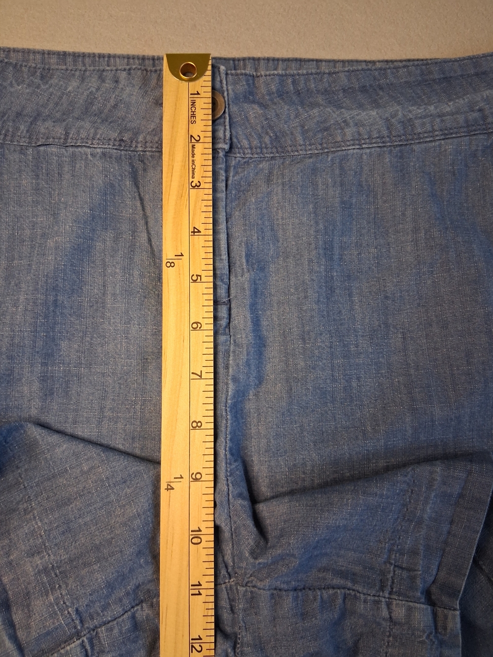 Isaac Mizrahi NY Chambray Shorts Size 12 Blue 100% Cotton Casual Summer - Picture 7 of 8